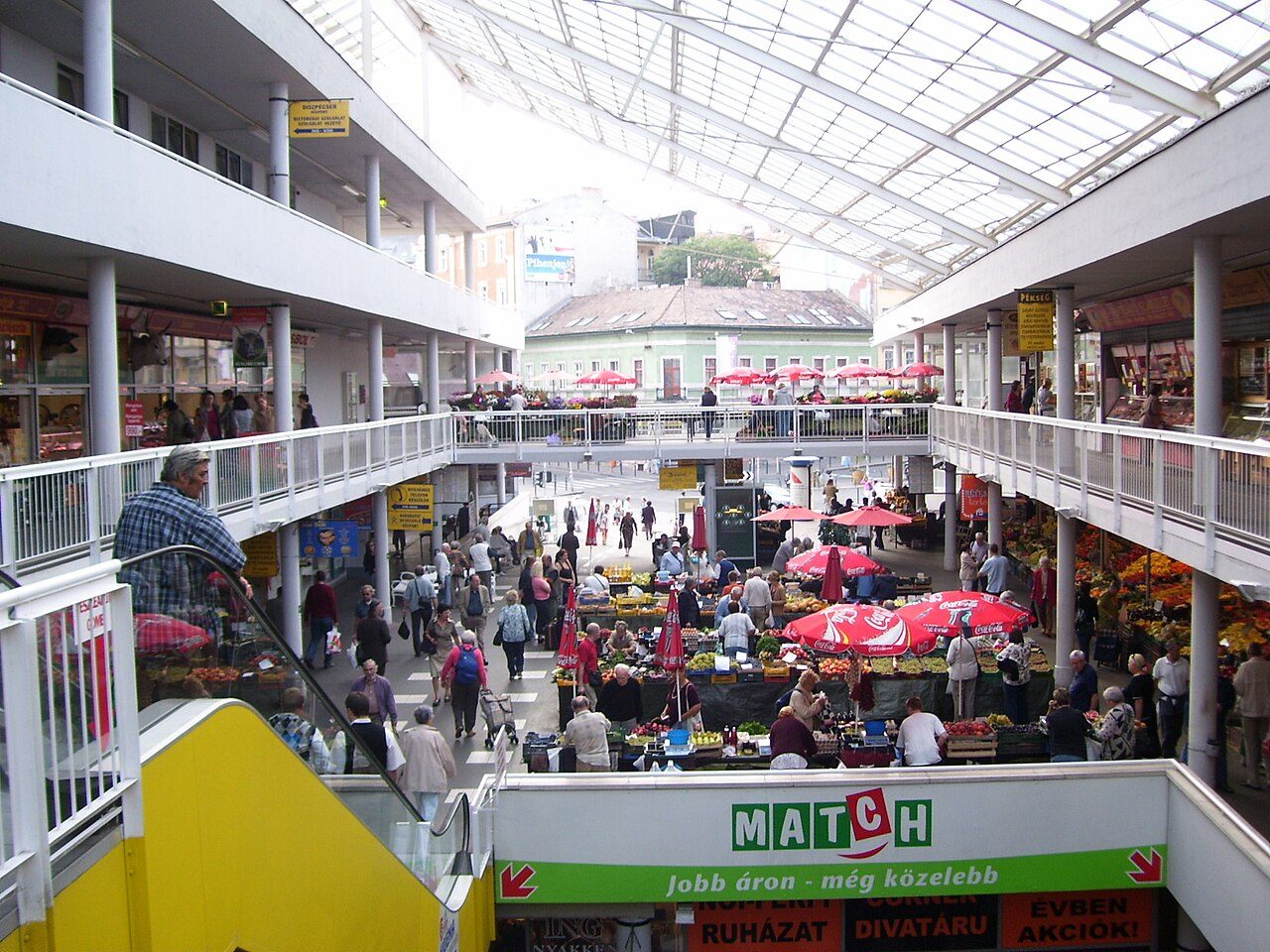 Fény utcai piac 010