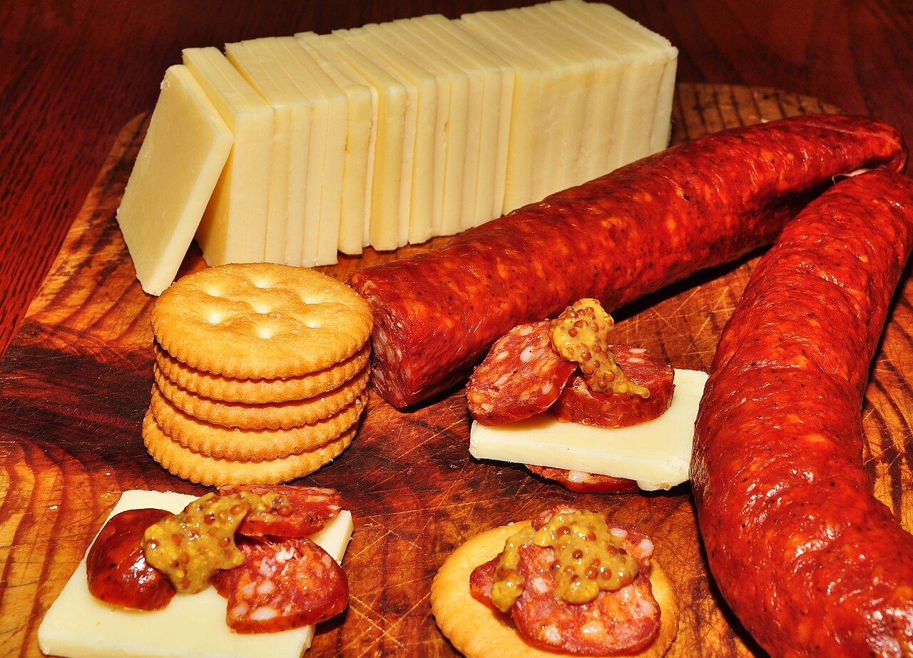 Sliced Gyulai kolbász sausage