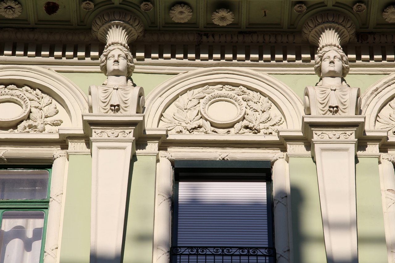 Neo-classical facade on Sas utca in Budapest’s District V, the pedestrianized street where Borkonyha is located.
