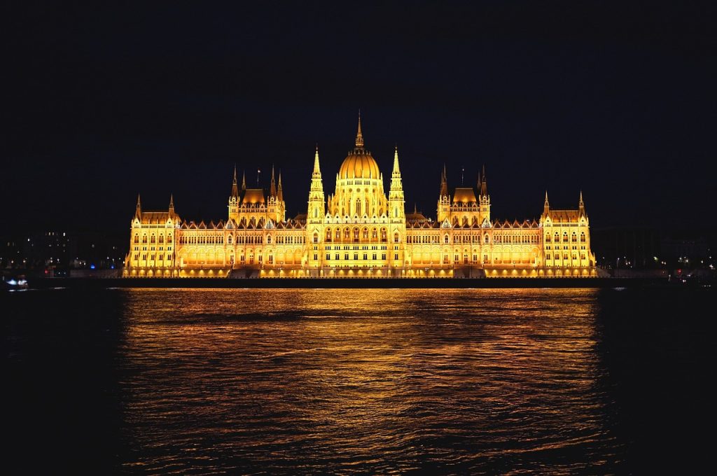 parliment-budapest