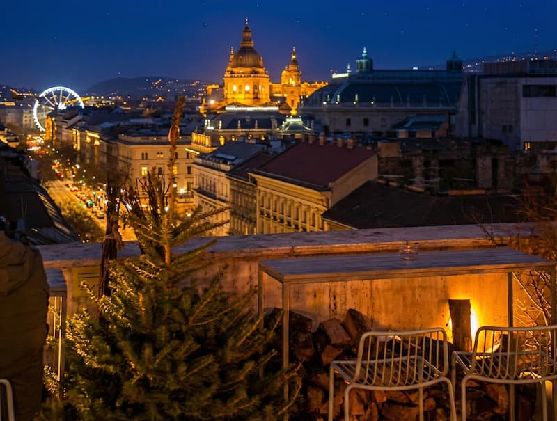 360 Bar rooftop Budapest